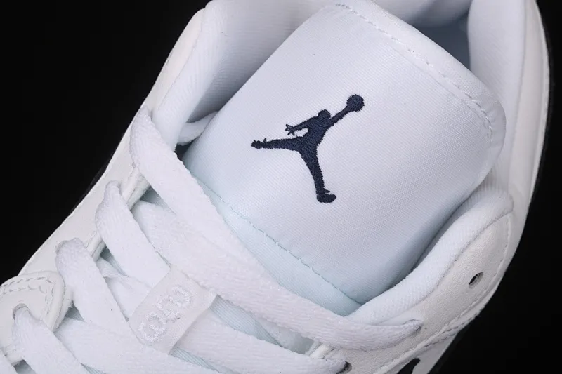 All categories Air Jordan Jordan series basketball shoes Air Jordan 1 Low New version Air Jordan 1 Low AJ1 Joe 1 low top leather cultural and leisure sports sneakers 553558-114